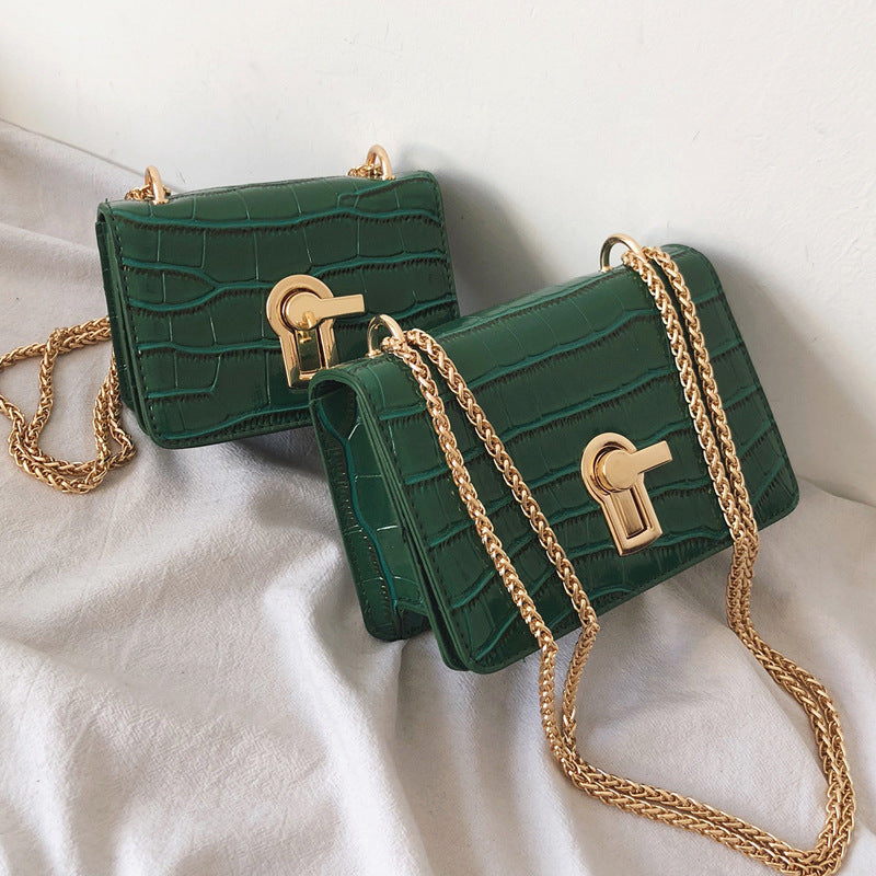 VerdeVogue™ Croc-Embossed Mini Chain Bag | Emerald Green Evening Clutch
